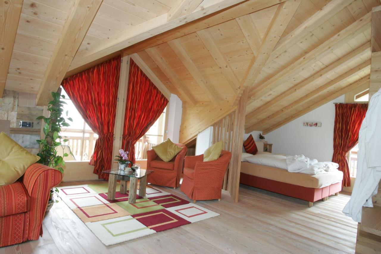 Chalet Nada Livigno Exterior photo